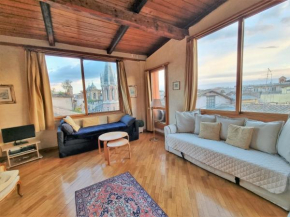 Amazing panoramic artist's loft Spanish Steps